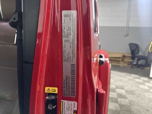 Used 2021 Jeep Wrangler Unlimited Sahara w/ Cold Weather Group image 31