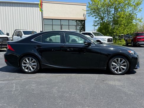Used 2016 Lexus IS 300 AWD w/ Premium Package image 9