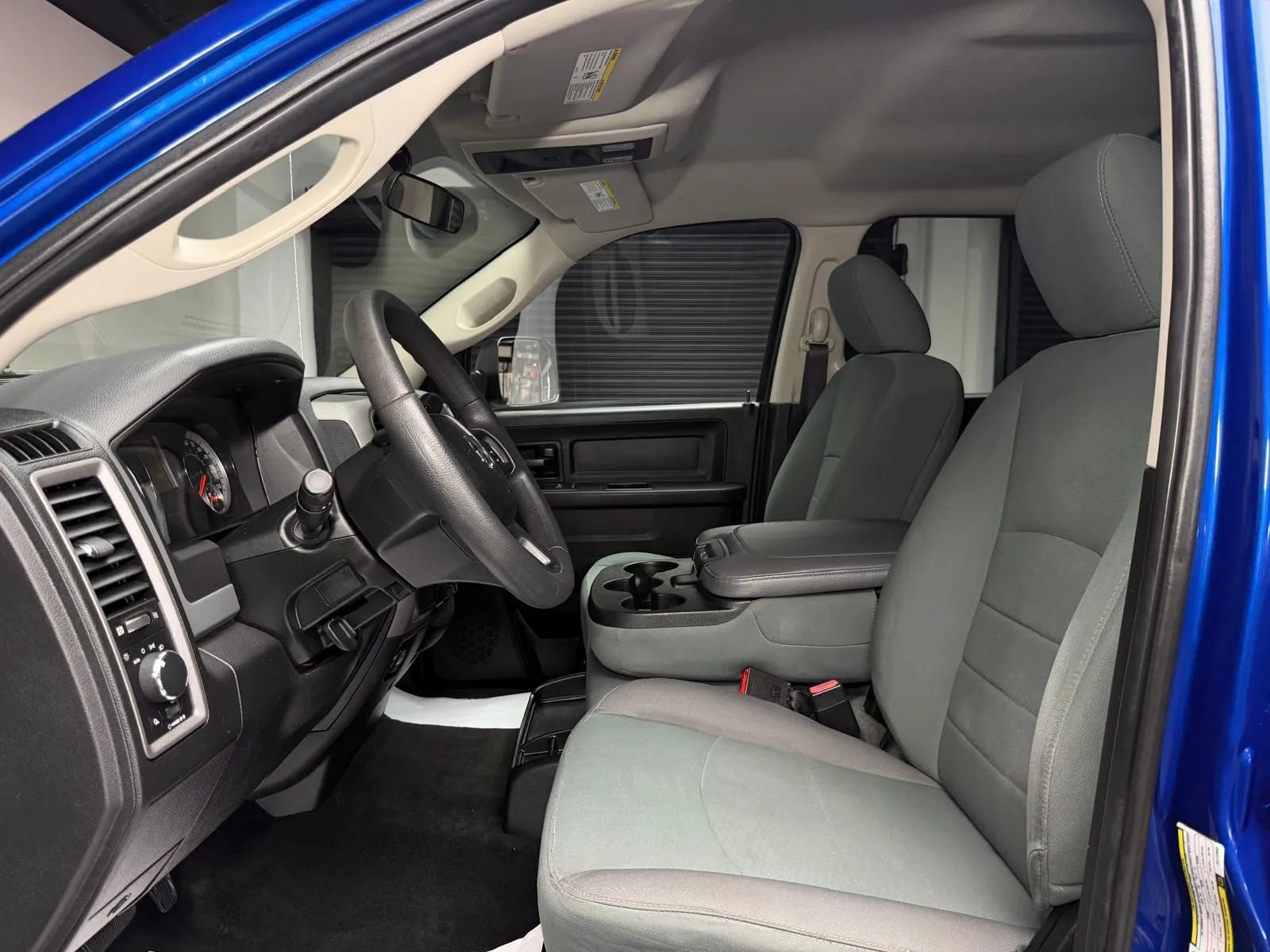Used 2018 RAM 2500 Tradesman w/ Chrome Appearance Group RWD image 25