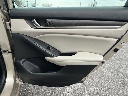 Used 2018 Honda Accord EX-L image 14