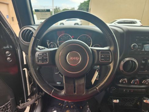 Used 2015 Jeep Wrangler Unlimited Sport w/ Quick Order Package 24S AWD/4WD image 11