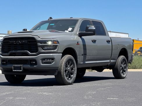 New 2026 RAM 2500 Big Horn AWD/4WD image 7