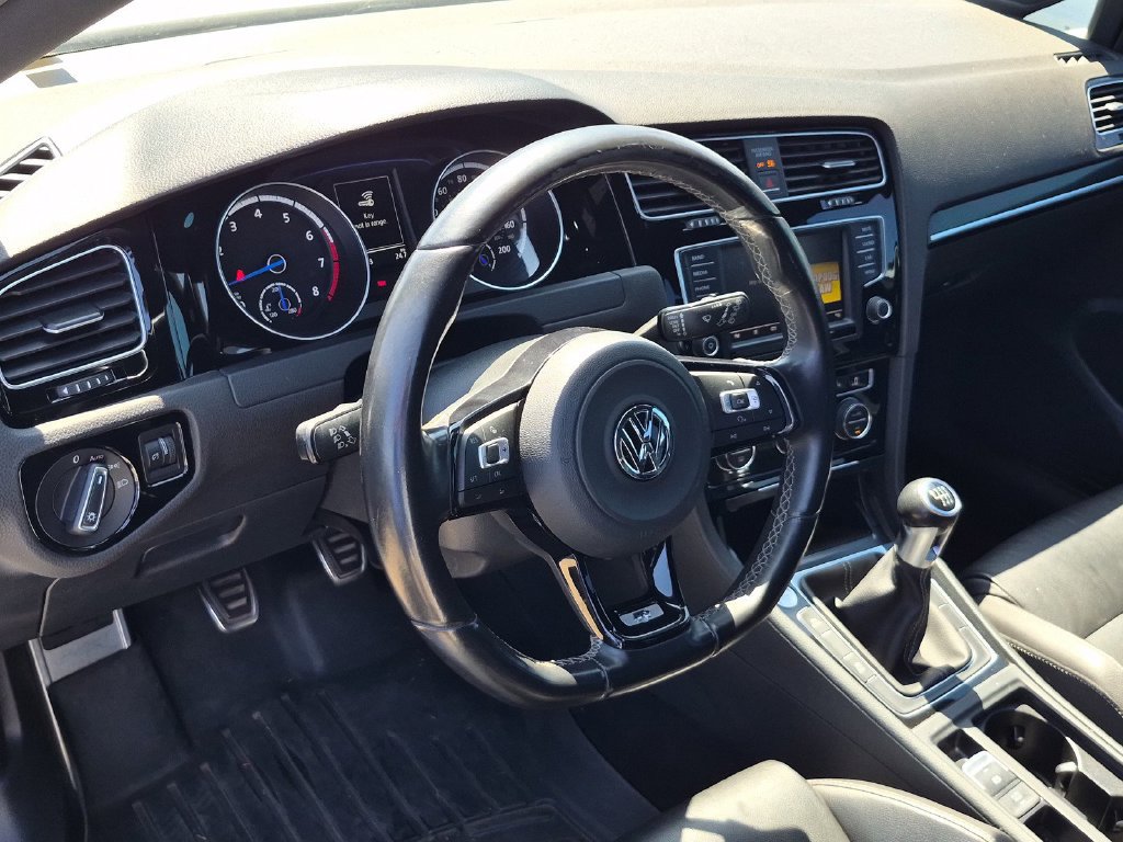 Used 2016 Volkswagen Golf 4-Door AWD/4WD image 20