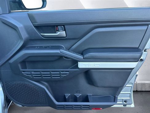 Used 2024 Toyota Tacoma TRD Off-Road image 15