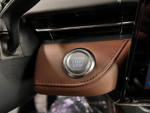 New 2026 Lincoln Nautilus Reserve w/ Jet Appearance Package image 18