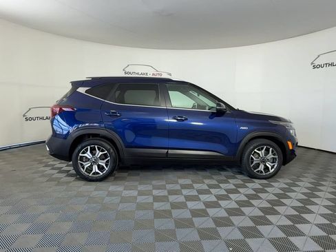 Used 2021 Kia Seltos EX AWD/4WD image 12