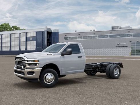 New 2026 RAM 3500 Tradesman w/ Chrome Appearance Group A AWD/4WD image 2