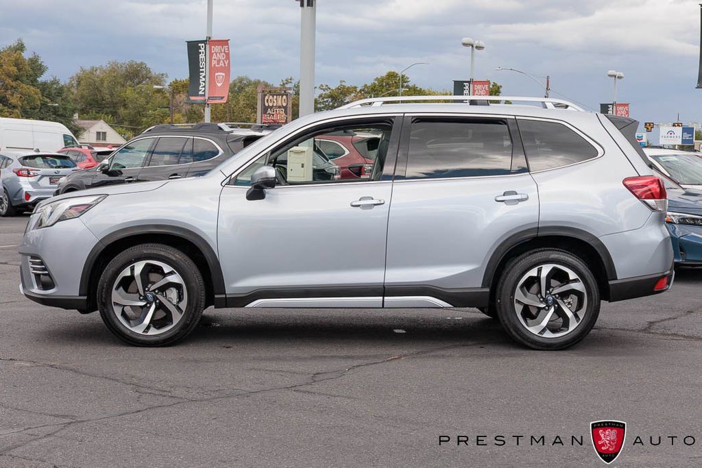 Used 2024 Subaru Forester Touring AWD/4WD image 16