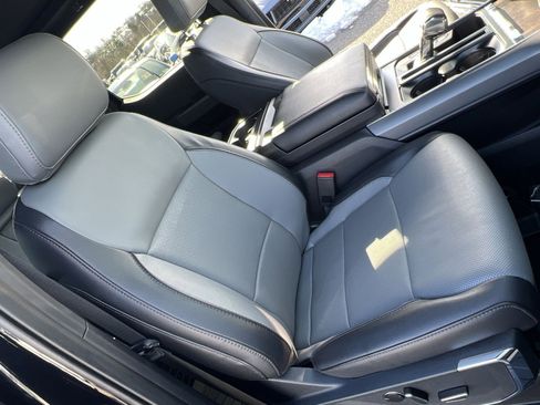 Used 2023 Ford F150 Lightning Lariat w/ Equipment Group 511A High image 25