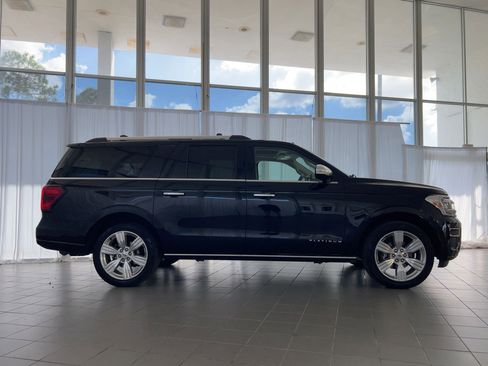 Used 2024 Ford Expedition Max Platinum image 8