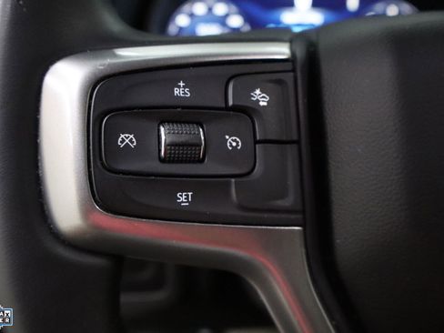 Used 2024 Chevrolet Suburban LT image 15