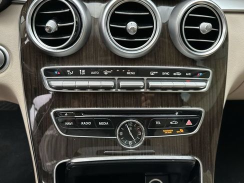 Used 2018 Mercedes-Benz C 300 Sedan image 25