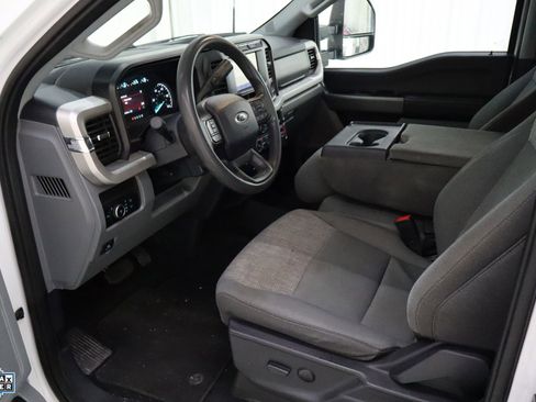 Certified 2024 Ford F250 XLT image 26