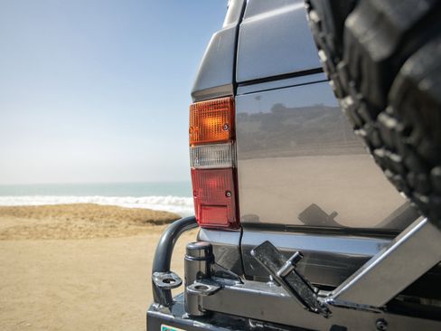 Used 1990 Toyota Land Cruiser AWD/4WD image 11