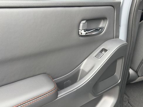 Certified 2024 Nissan Frontier PRO-4X w/ Off-Road Protection Package image 25