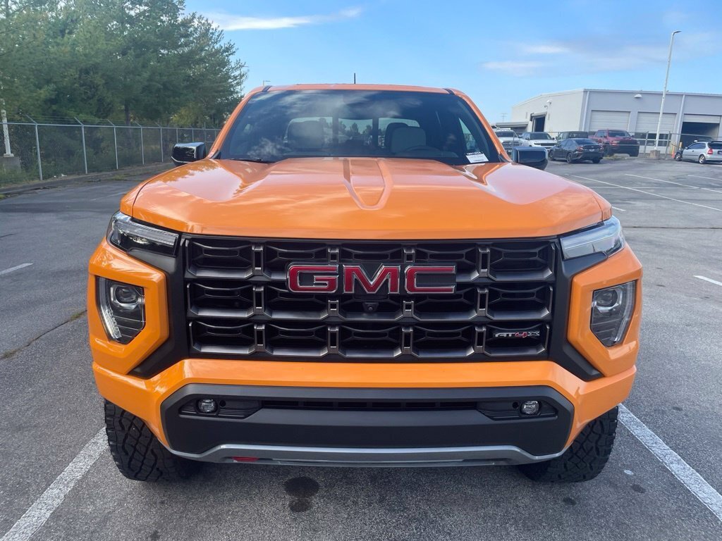 Used 2026 GMC Canyon AT4X AWD/4WD image 9