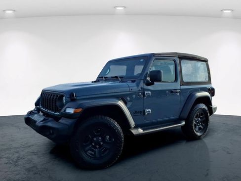 Used 2024 Jeep Wrangler Sport AWD/4WD image 2