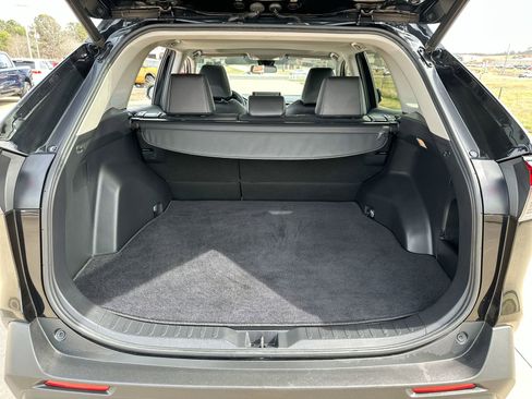Used 2021 Toyota RAV4 XLE Premium image 23