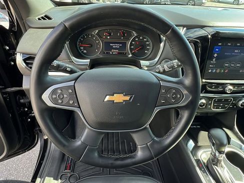 Used 2023 Chevrolet Traverse LT w/ LT Premium Package image 26