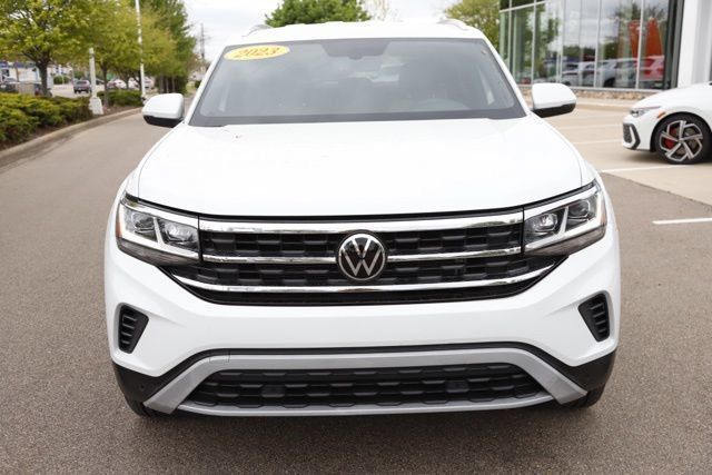 Used 2023 Volkswagen Atlas Cross Sport SE w/ Black Wheel Package AWD/4WD image 10