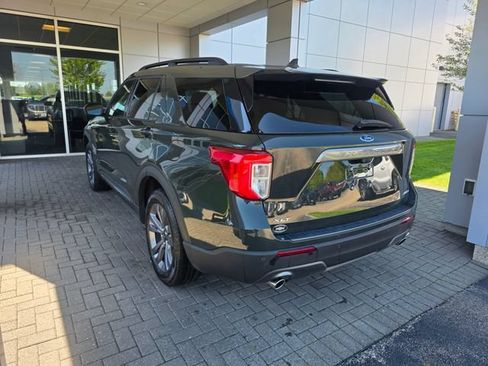 Used 2023 Ford Explorer XLT w/ Equipment Group 202A AWD/4WD image 6