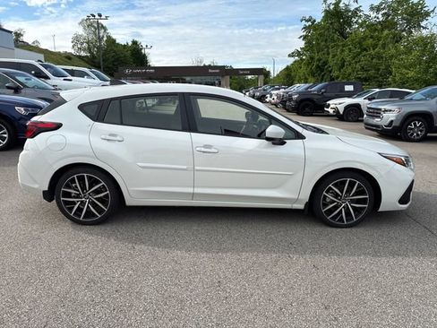 Used 2025 Subaru Impreza 2.0i Sport AWD/4WD image 6
