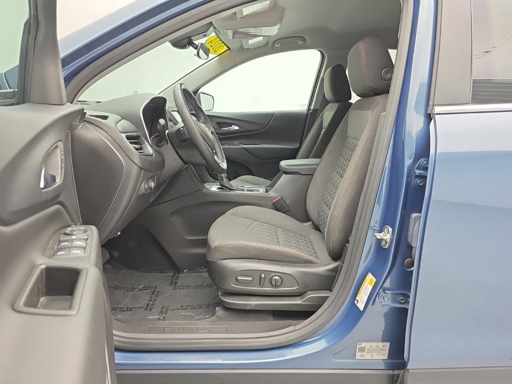 Used 2024 Chevrolet Equinox LT AWD/4WD image 14