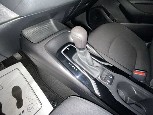 Used 2021 Toyota Corolla LE w/ LE Convenience Package FWD image 20
