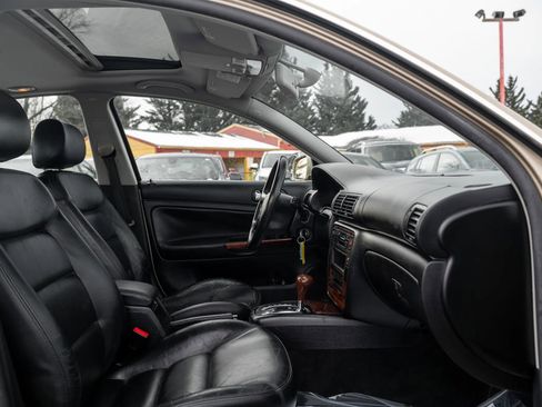 Used 2001 Volkswagen Passat GLX image 11