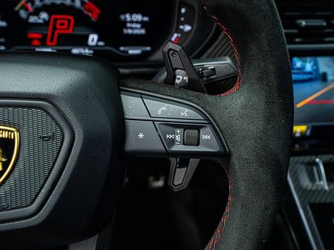 Used 2024 Lamborghini Urus Performante image 50