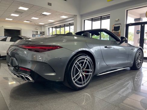 Used 2024 Mercedes-Benz SL 55 AMG 4MATIC image 13