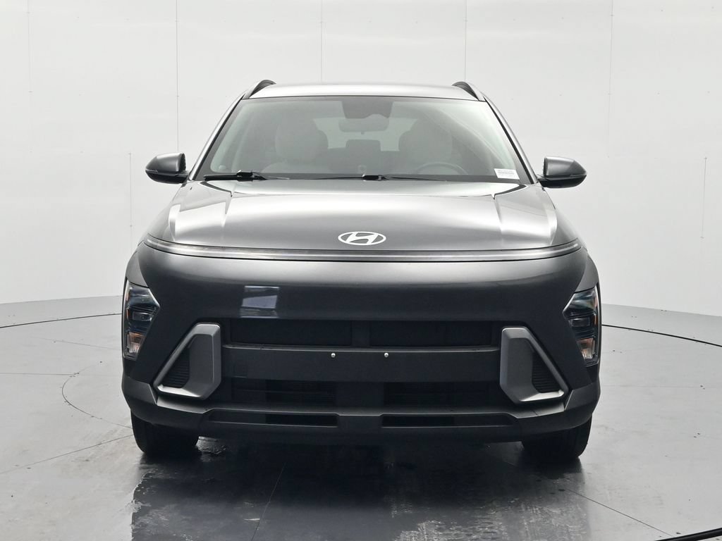 Used 2024 Hyundai Kona SEL AWD/4WD image 2