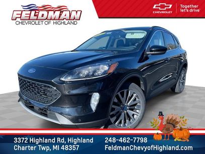 Used 2022 Ford Escape Titanium w/ Class II Trailer Tow Package