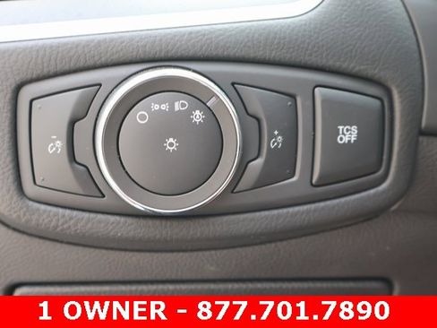 Used 2021 Ford Edge SE image 19