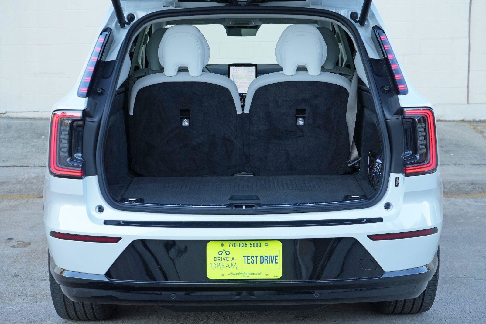 Used 2025 Volvo EX90 Plus AWD/4WD image 10