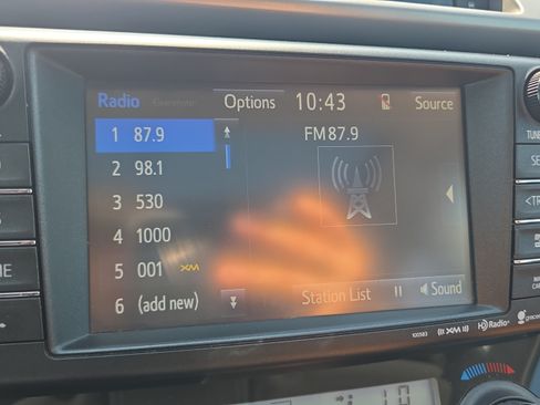 Used 2016 Toyota RAV4 Limited AWD/4WD image 29