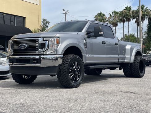 Used 2020 Ford F350 XLT AWD/4WD image 9