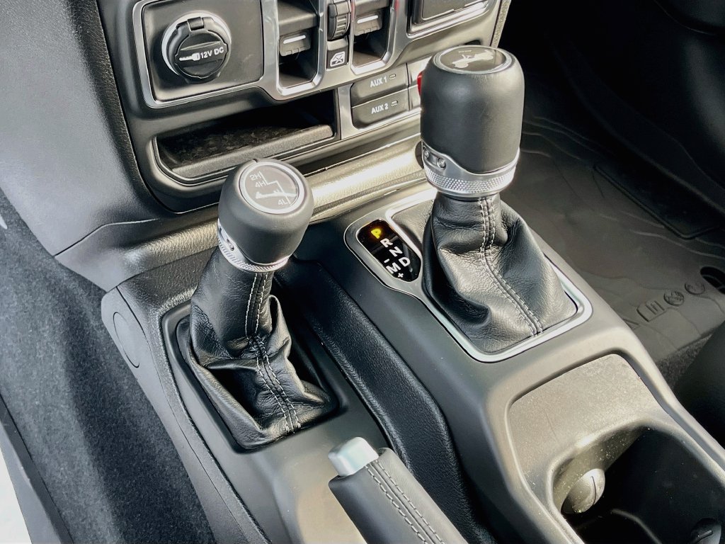 New 2026 Jeep Wrangler Unlimited Sahara AWD/4WD image 17