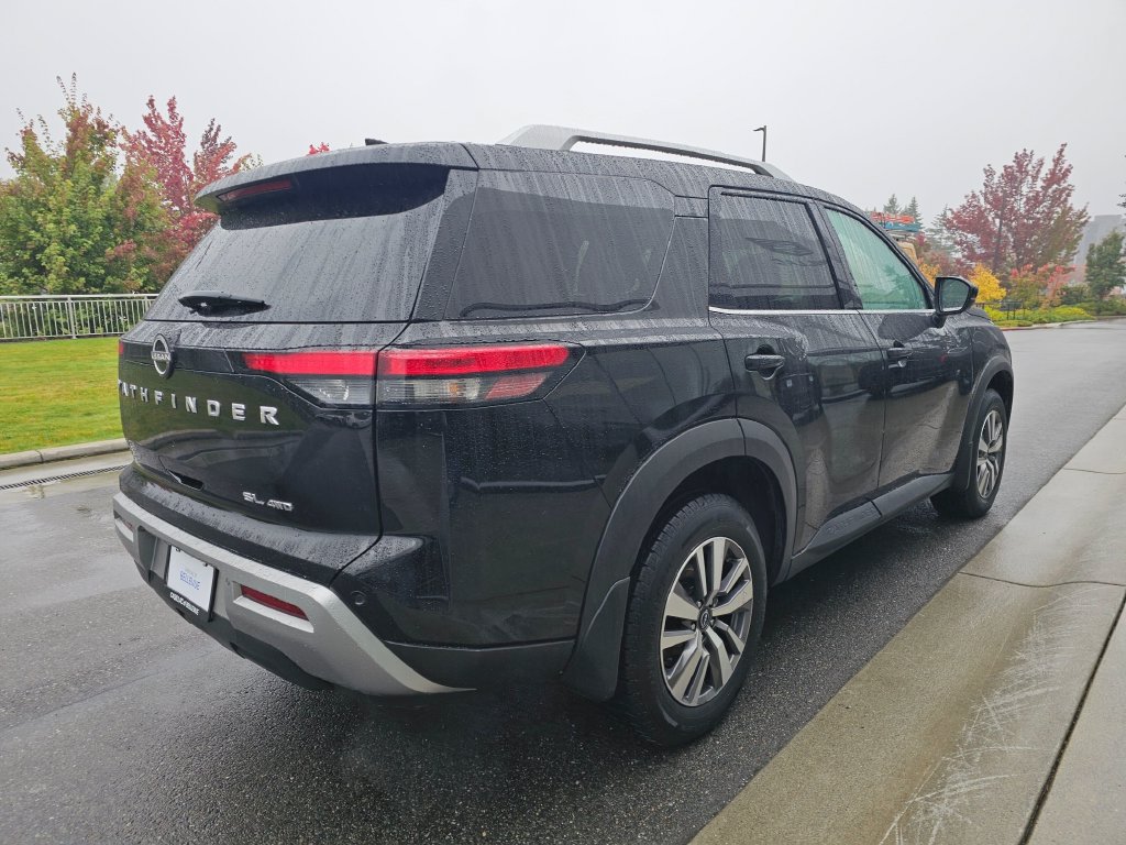 Used 2022 Nissan Pathfinder SL AWD/4WD image 7