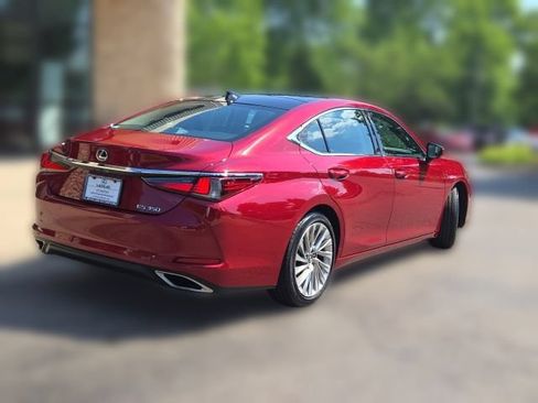 Used 2019 Lexus ES 350 w/ Accessory Package 2 FWD image 3