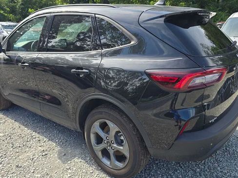 Used 2025 Ford Escape ST-Line Select w/ Tech Pack #1 AWD/4WD image 3