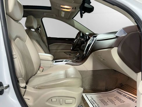 Used 2015 Cadillac SRX Luxury w/ Driver Awareness Package image 30