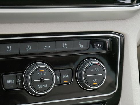 Certified 2022 Volkswagen Atlas SEL Premium AWD/4WD image 31
