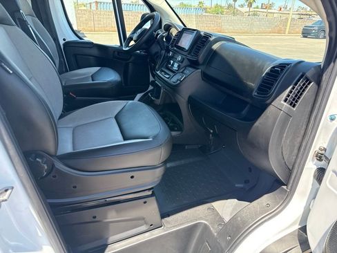 Used 2025 RAM ProMaster 3500 w/ Convenience Group FWD image 17