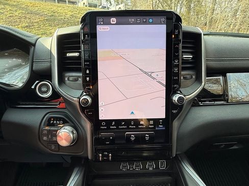 Used 2025 RAM 1500 Laramie image 26