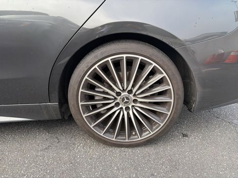 Used 2023 Mercedes-Benz C 300 Sedan image 4