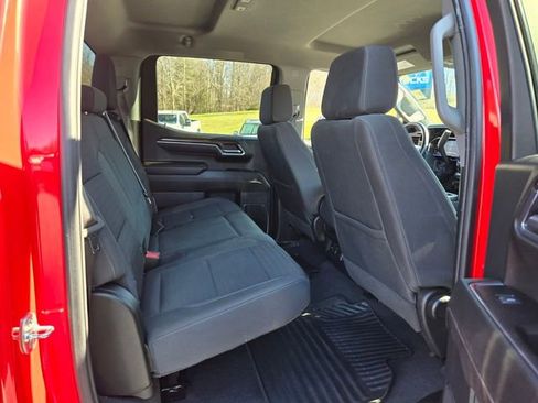 Used 2025 Chevrolet Silverado 1500 LT AWD/4WD image 18