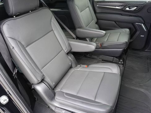 Used 2023 GMC Yukon XL Denali AWD/4WD image 27