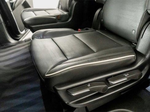 Used 2026 Cadillac Escalade Luxury w/ Touring Package image 23