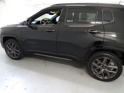 Used 2025 Jeep Compass Limited w/ High Altitude Package AWD/4WD image 21